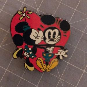 Disney Mickey & Minnie Pin